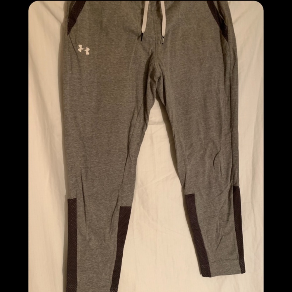 UNDER ARMOUR joggers